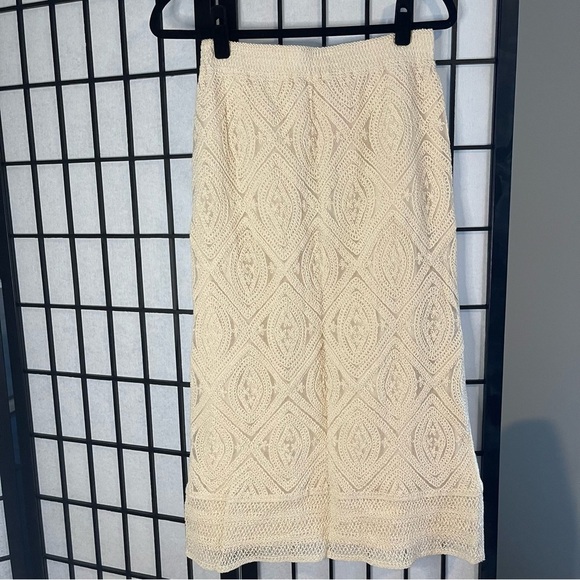 Ultra Pink Dresses & Skirts - Bohemian Elegant Cream Lace Skirt by Ultra Pink NWT Small